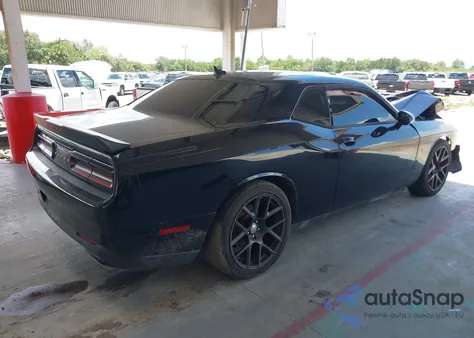 2016 Dodge Challenger R/T Shaker z USA, uszkodzony, nr VIN 2C3CDZBT6GH245926